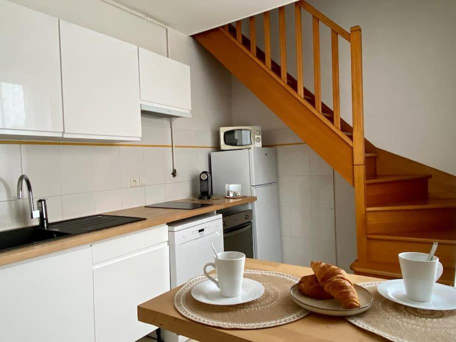 Le Cosy Troyen Secteur Calme 4 Personnes Parking Prive Troyes Exterior photo
